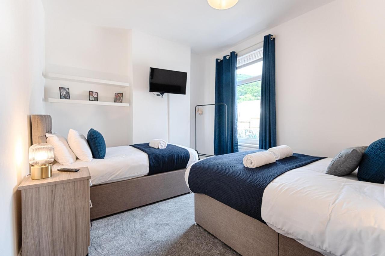 Make This Your Base! Tv In Every Bedroom! Merthyr Tydfil Exterior photo