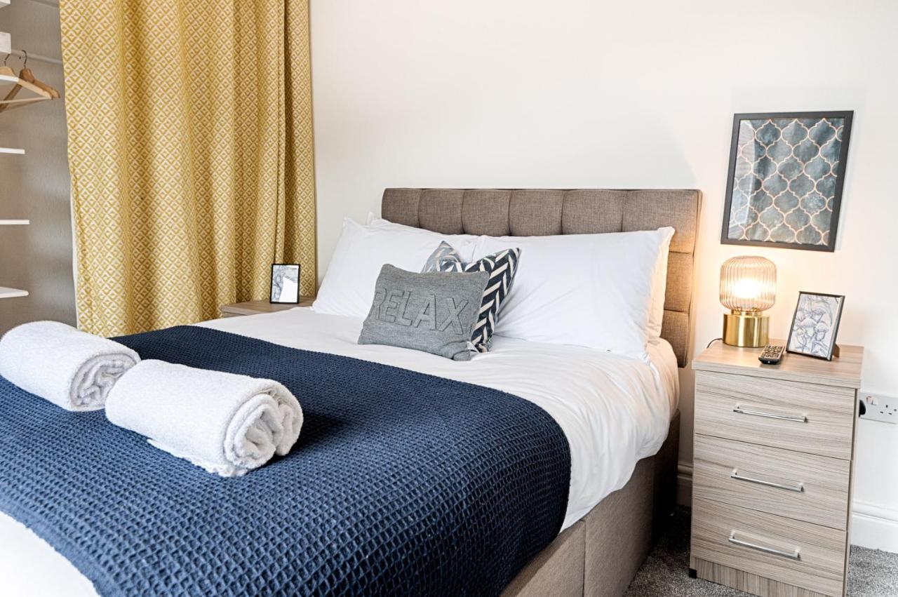 Make This Your Base! Tv In Every Bedroom! Merthyr Tydfil Exterior photo